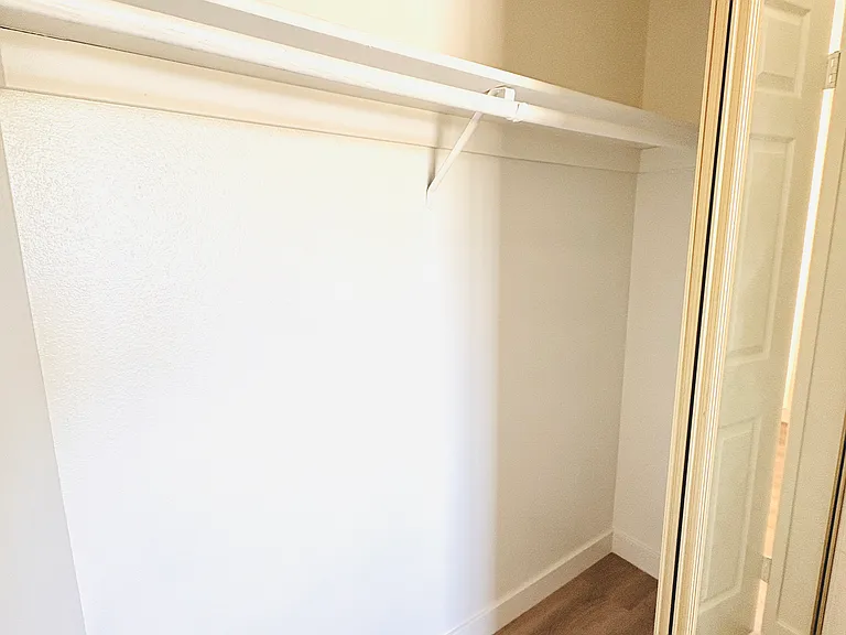 1013 W Linden St #16 — Photo 19