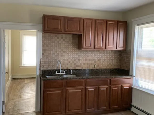 312 Robinson St, Woonsocket, RI