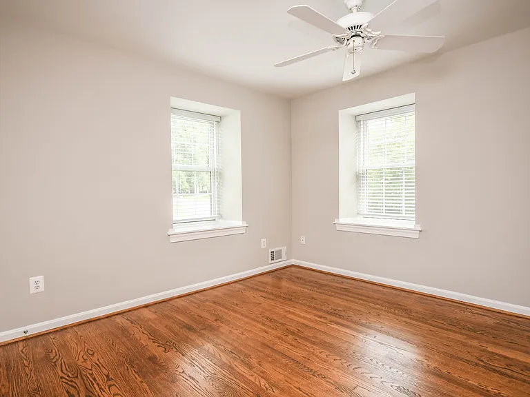 1211 Vinita Ln — Photo 44
