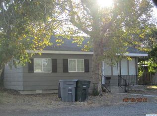 1412 Perkins Ave, Richland, WA 99354