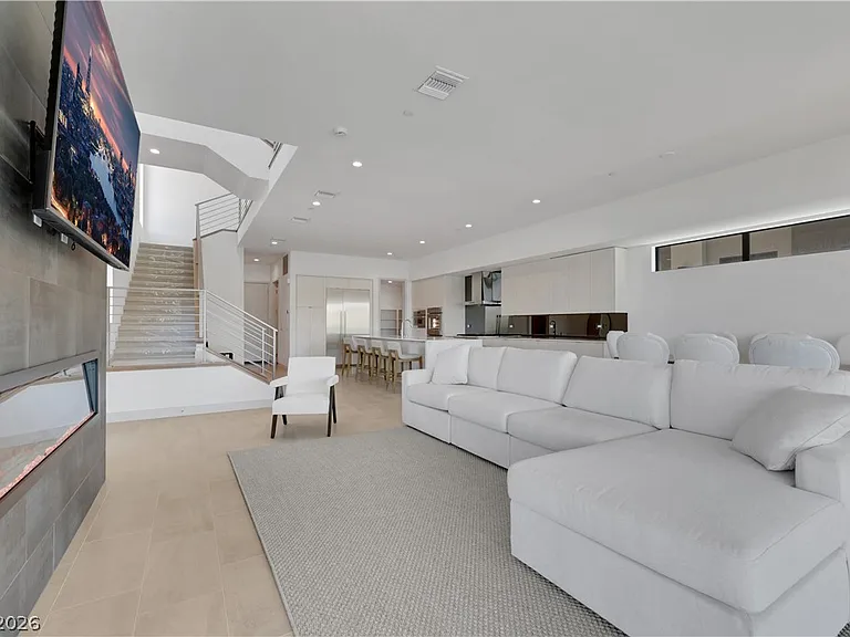 66 Lakefront Dr — Photo 22