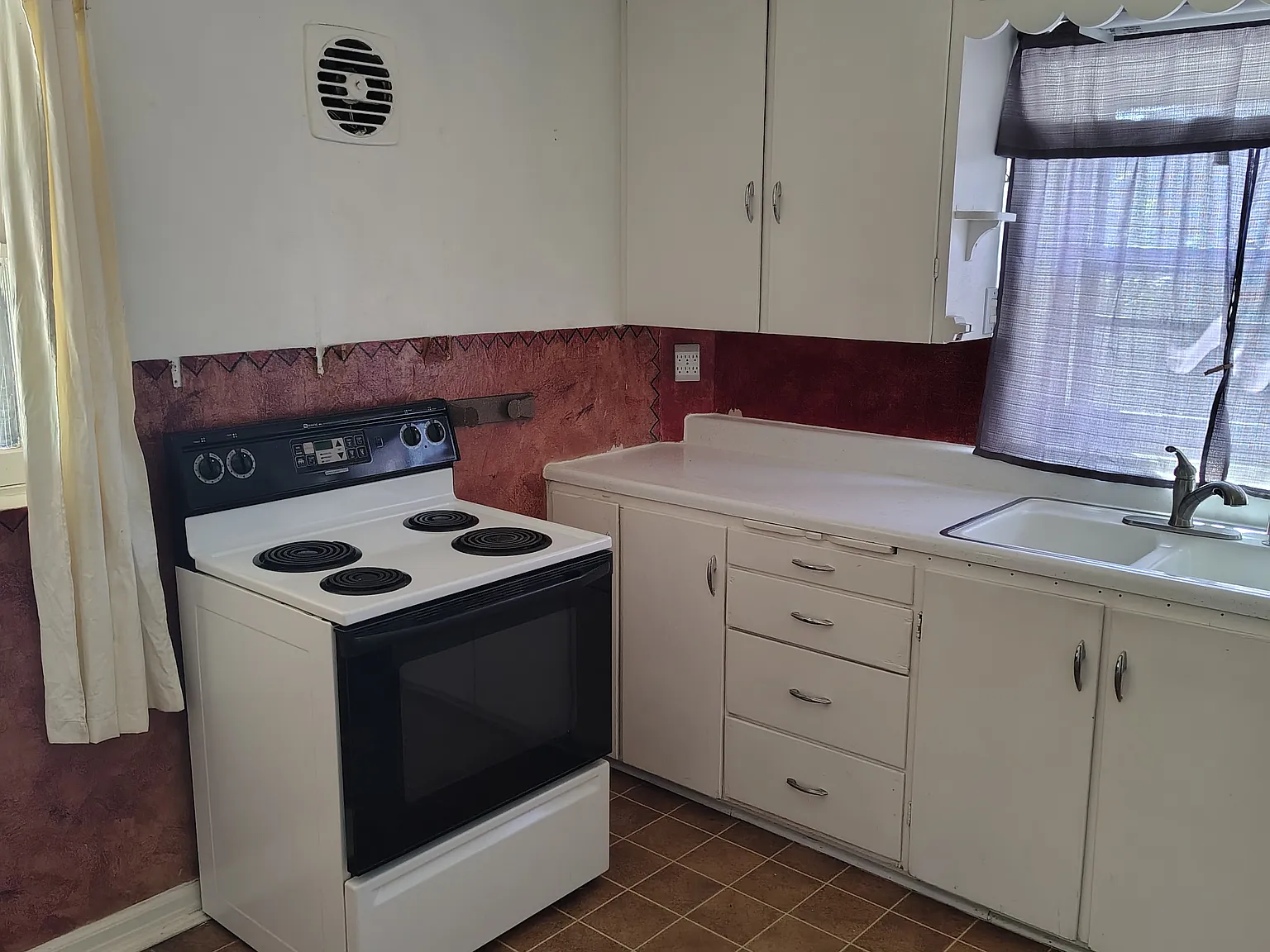 3 bed, 1543 sqft, $1,950 — Photo 3