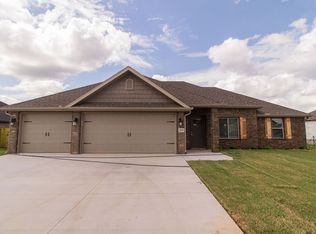 2229 Langford St, Pea Ridge, AR 72751