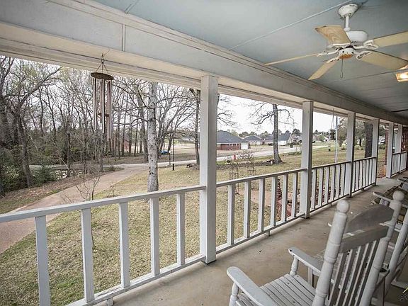 4th image of 15329 Wagon Wheel Cir
