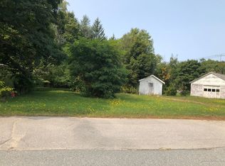 5 Maple St, Milbridge, ME 04658
