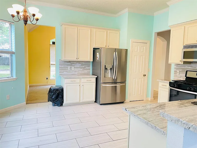 20910 Medallion Pointe Dr — Photo 6