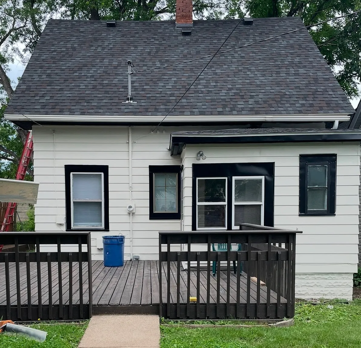 3 bed, 1044 sqft, $1,895 — Photo 2