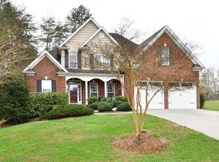 108 Panther Creek Ct, Winston Salem, NC 27107