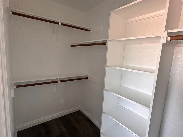 14439 Rosecrans Ave #B — Photo 14