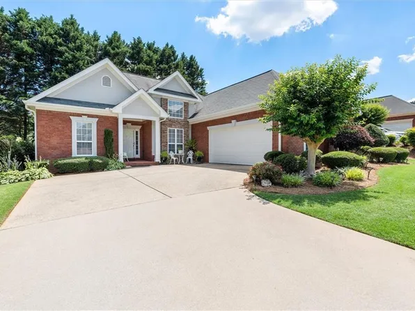 5825 Sloane St, Douglasville, GA 30135