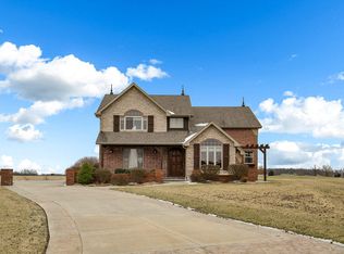 4590 Fairway Dr #D, Bolivar, MO 65613