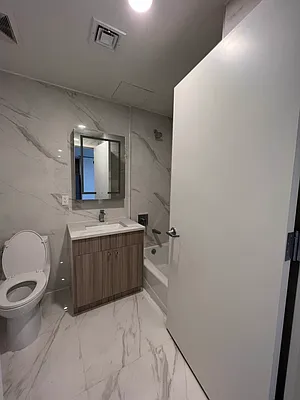 Rented by E Realty International Corp | media 14