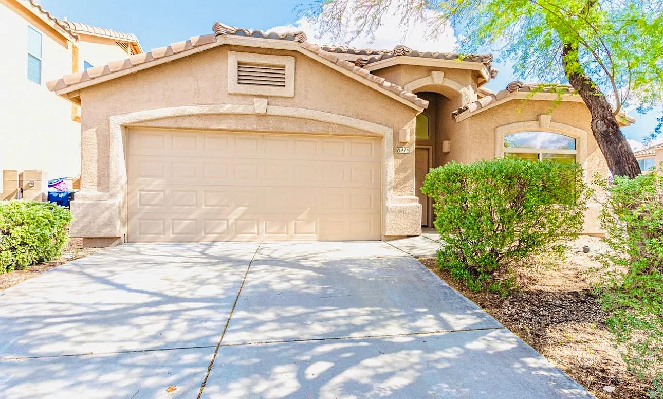 8475 S Otis Dr — Photo 3