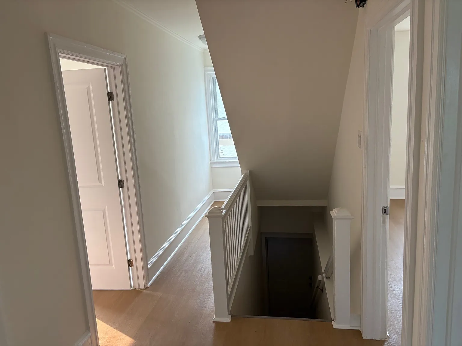 2 bed, 961 sqft, $2,000 — Photo 4