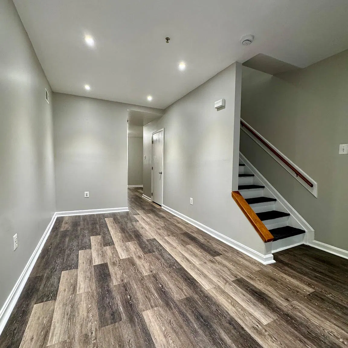 3 bed, 1.5 bath, 1340 sqft, $1,650 — Photo 2