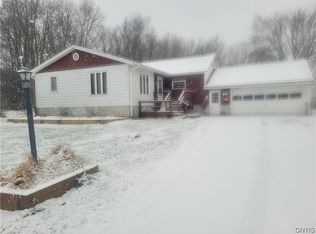 7 Perry Dr, Parish, NY 13131