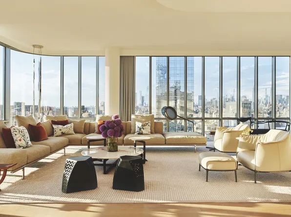 565 Broome Street image 2 of 19