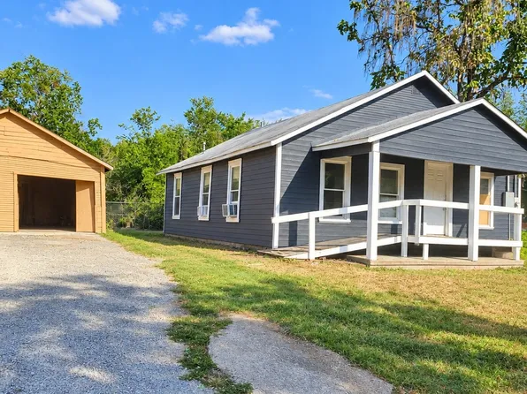 4111 Roberts St, Greenville, TX 75401