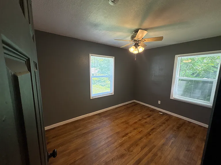2605 Oak Grove Rd — Photo 8