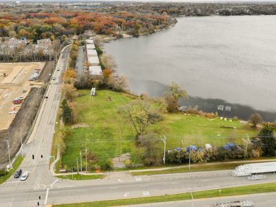 881 N Old Rand Rd, Lake Zurich, IL, 60047