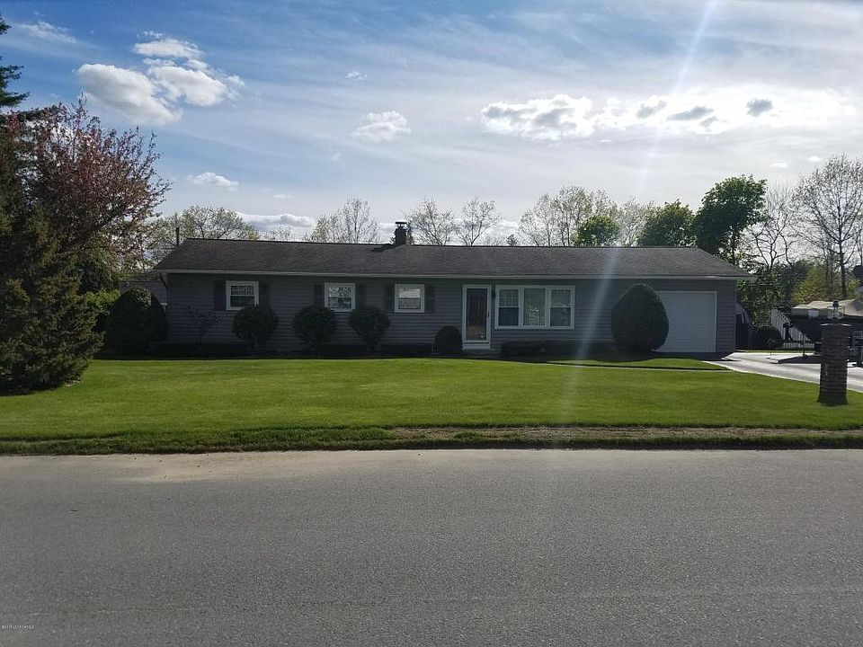 1st image of 4 Vista Ct