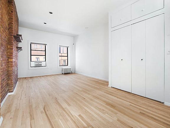 2nd image of 210 E 88th St APT 5A