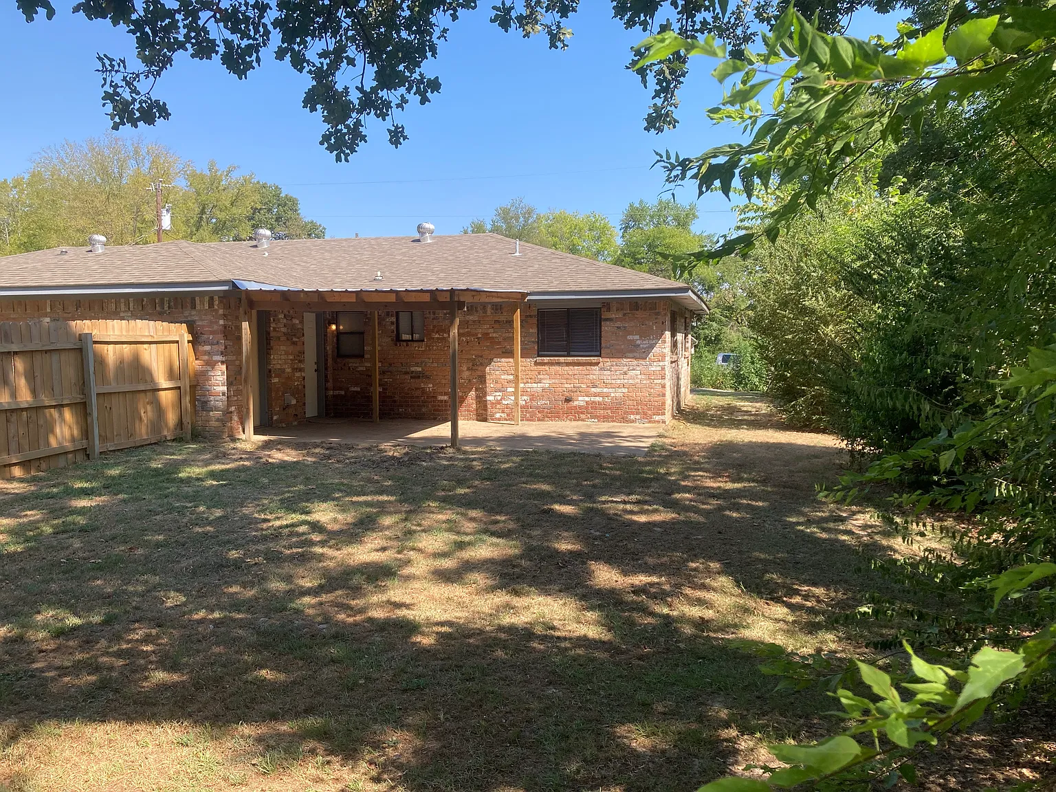 2 bed, 900 sqft, $1,200 — Photo 4