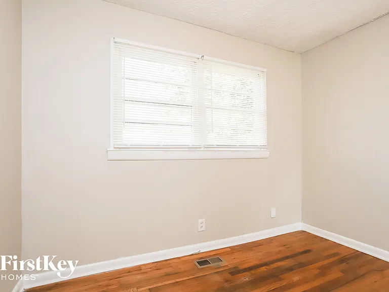 297 Reed St — Photo 14