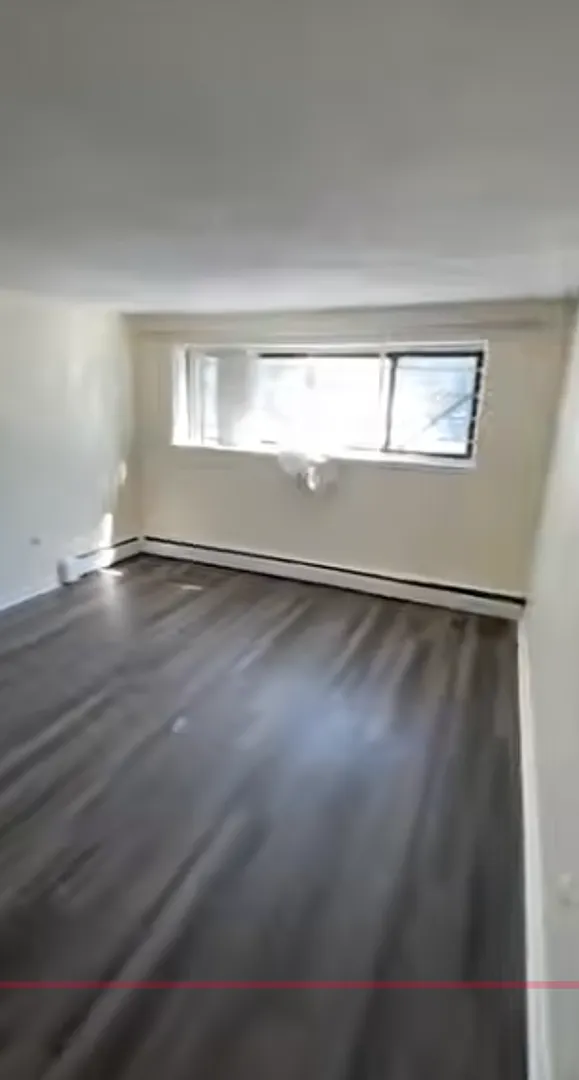 118 Dustin St — Photo 1
