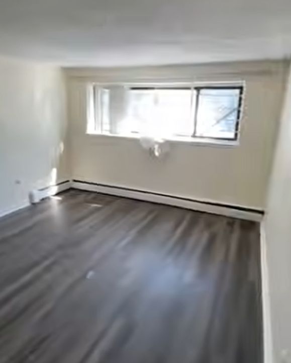 1st image of 118 Dustin St #3