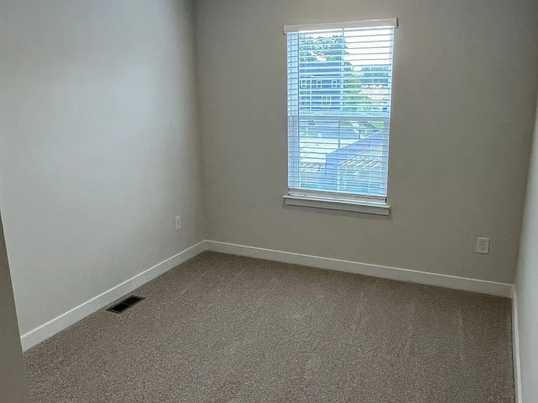 5013 Griers Hill Dr — Photo 26