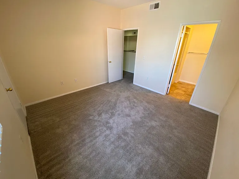 2615 W Gary Ave #2033 — Photo 6