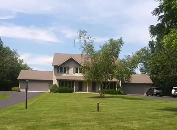 3 bed, 2.5 bath, 1600 sqft, $2,750 — Photo 1