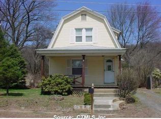 18 Hungtindon Pl, Waterbury, CT 06708