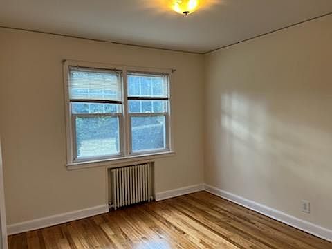 4th image of 26 Belleview Ave Floor 1
