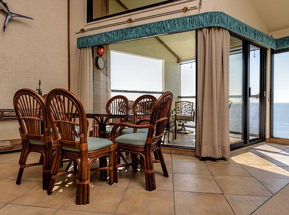 4th image of 220 W Cora Lee Dr #402