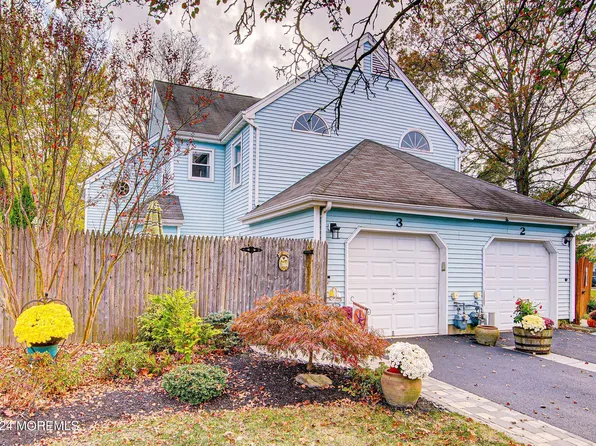 3 Whittier Court, Freehold, NJ 07728