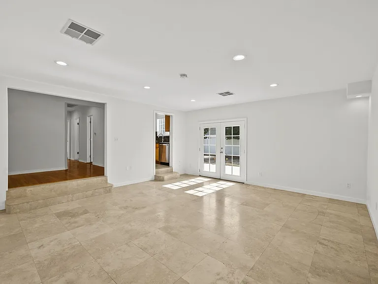 8440 Oakdale Ave — Photo 7