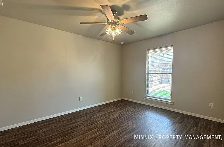 2120 N Jayton Ave #A — Photo 16