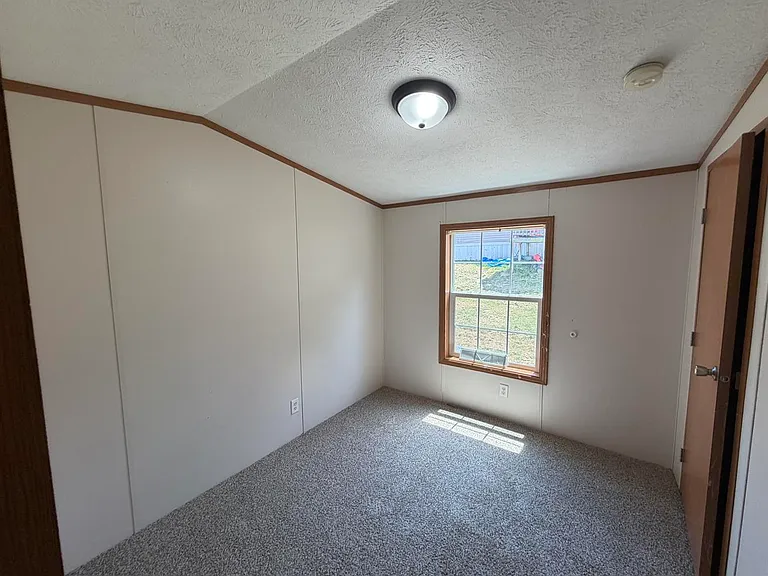25 Donnelly Dr #38 — Photo 8