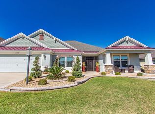 3252 Sennett Cir, Oxford, FL 34484