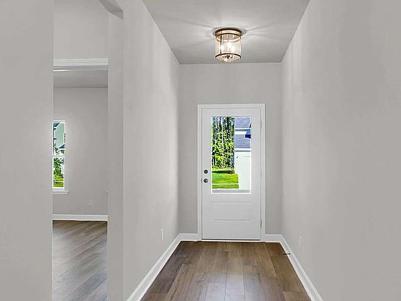 Tea Farm - Jefferson Interior Image 3