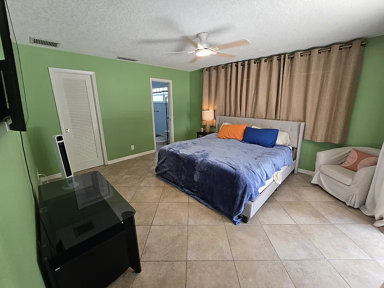 W Terrace Dr — Photo 14