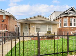 8952 S Lowe Ave, Chicago, IL 60620