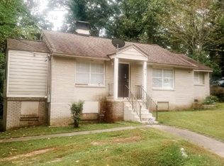 1818 Madrona St NW, Atlanta, GA 30318