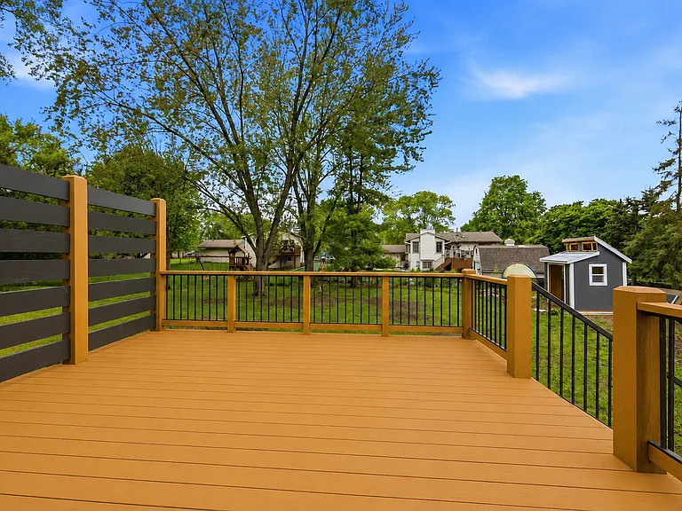 9992 Balsam Ln N — Photo 14
