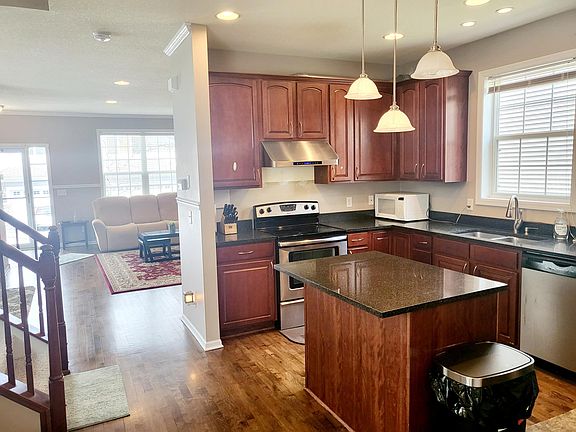 3rd image of 15579 Crab Apple Ln
