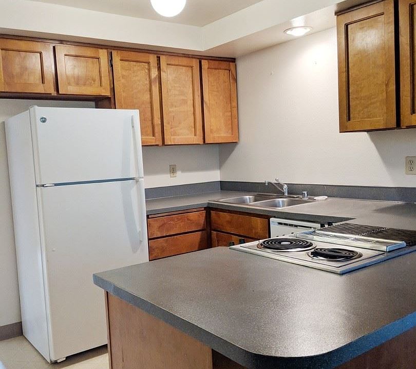 1st image of 9800 NE 19th Ave APT 3