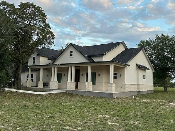 272 County Road 6860, Natalia, TX 78059