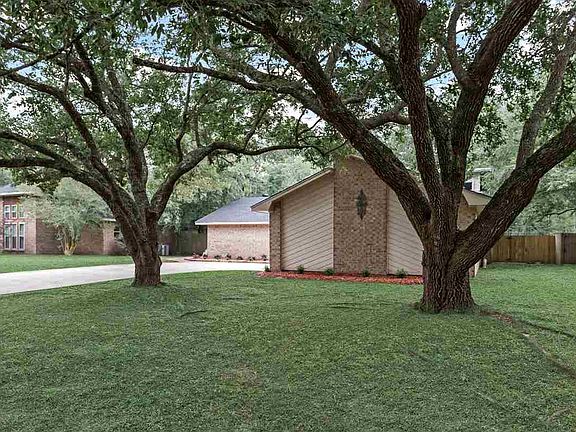 2nd image of 12775 Birch Ln